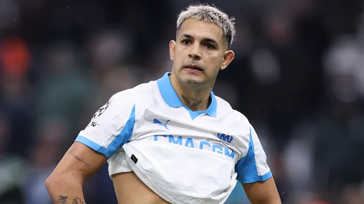 Facundo Medina, do Olympique de Marseille. (Foto: Justin Setterfield/Getty Images)