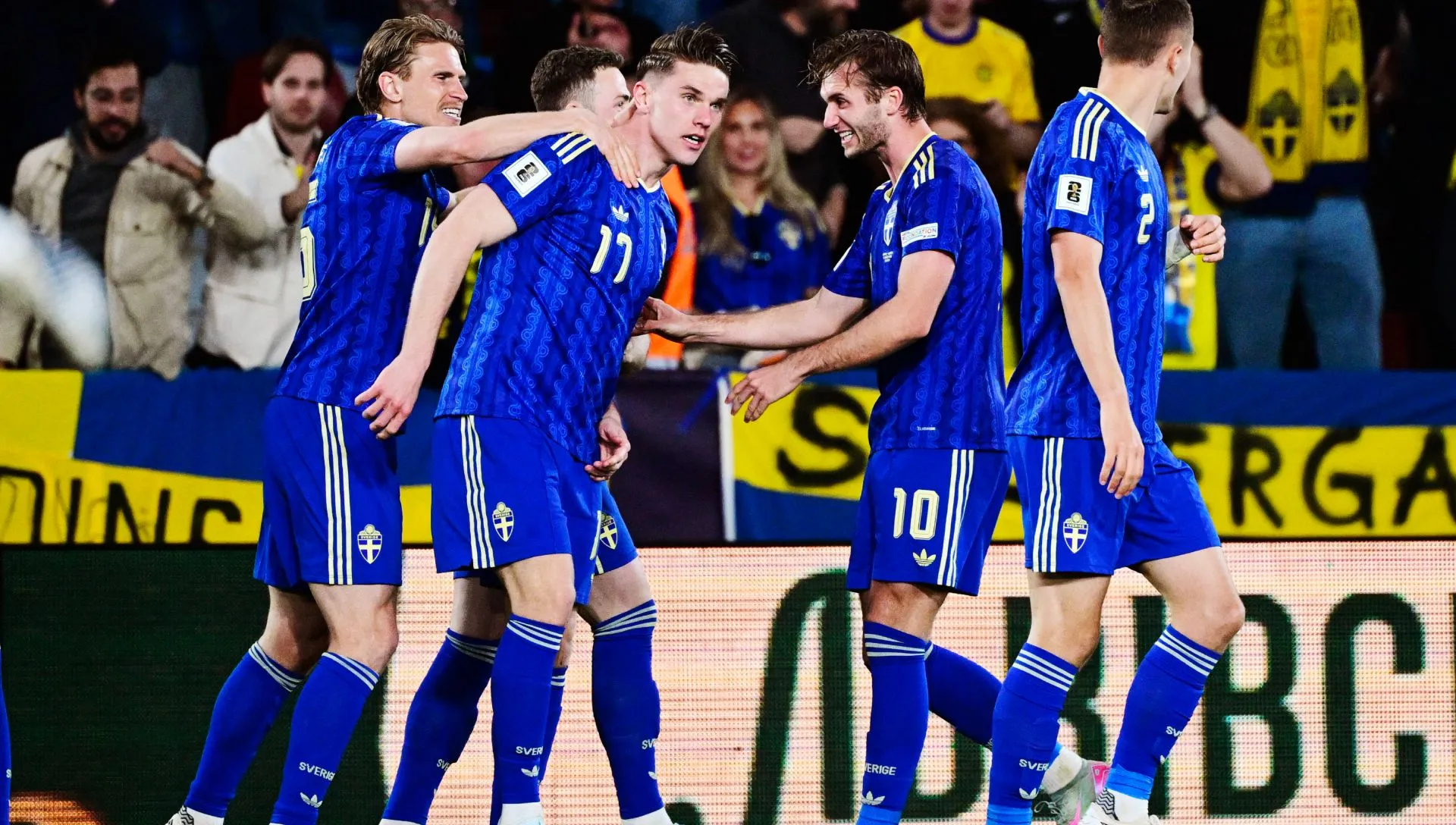Viktor Gyökeres marca durante playoff da Copa do Mundo. Foto: IMAGO/&nbsp;TT