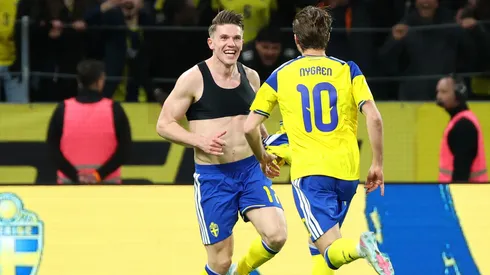 Gyokeres após marcar gol da classificação da Seleção da Suécia. (Photo by Michael Campanella/Getty Images)