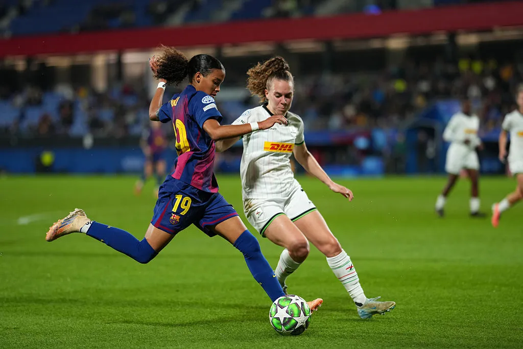Vicky López atuando pelo Barcelona - Foto: Alex Caparros/Getty Images