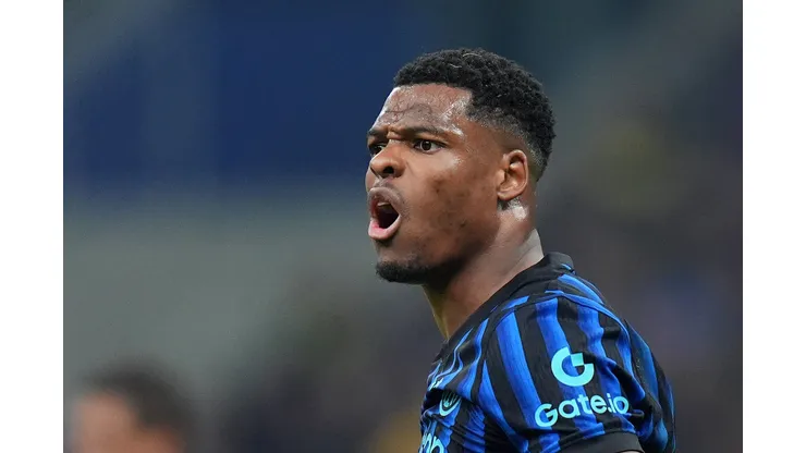 Dumfries é alvo do Liverpool - Foto: IMAGO / LaPresse