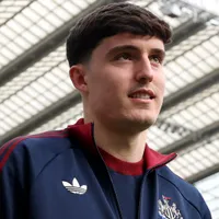 Arsenal entra na disputa com o City por Tino Livramento