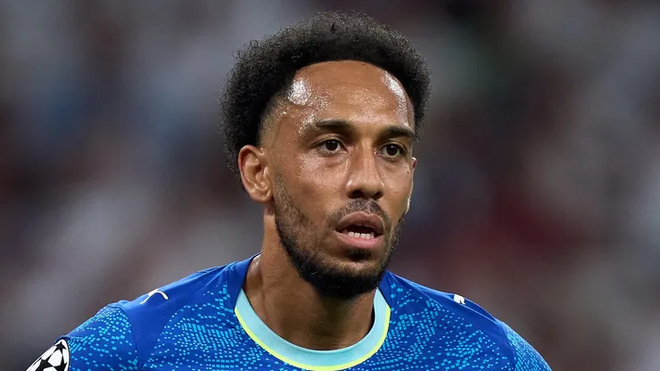 Roberto De Zerbi estuda contratar Aubameyang para salvar o Tottenham do rebaixamento na liga da Inglaterra. (Foto por Mateo Villalba Sanchez/Getty Images)