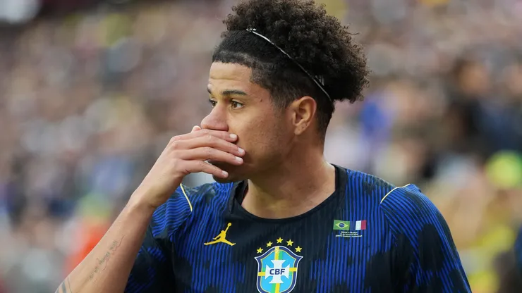 Gabriel Sara em campo com a Seleção Brasileira. Foto: Michael Owens/Getty Images