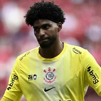 Corinthians recebe proposta para vender Hugo Souza ao Besiktas