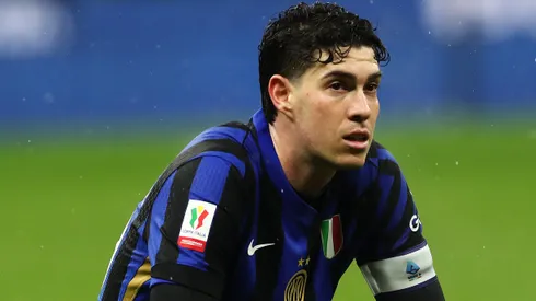 Barcelona precisa vender para ter Bastoni. Foto: Marco Luzzani/Getty Images