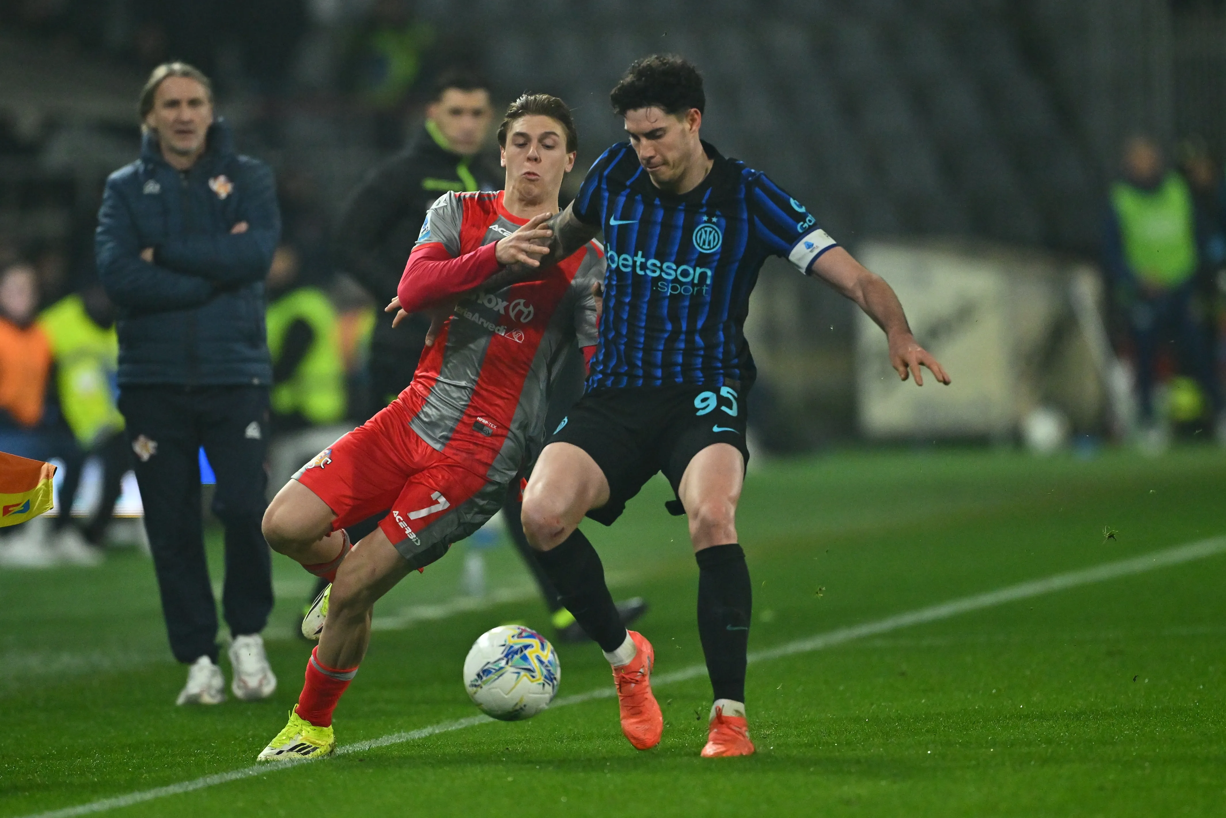Bastoni em jogo da Inter. Foto: Marco M. Mantovani/Getty Images