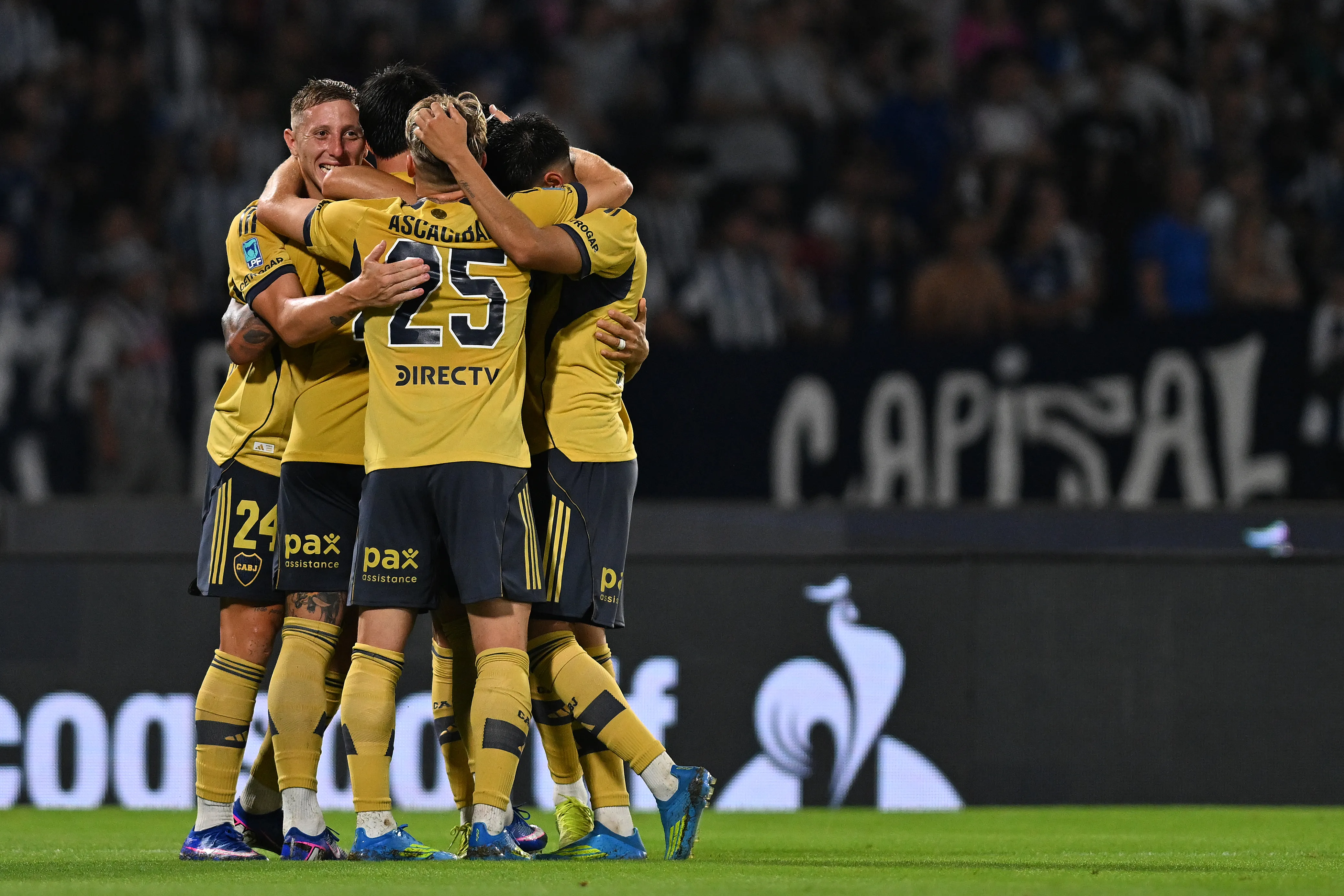 Adam Bareiro comemora gol do Boca Juniors. (Photo by Hernan Cortez/Getty Images)