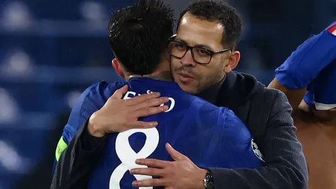 Liam Rosenior decide suspender Enzo Fernández após falas do jogador sobre seu futuro no clube. FOTO: IMAGO / Pro Sports Images