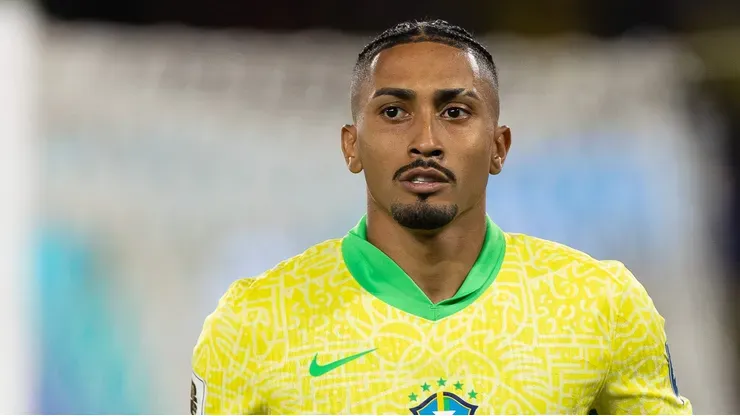 Raphinha sofre outra lesão na perna direita. Foto: Ruano Carneiro/Getty Images