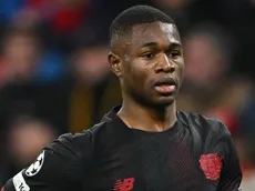 Christian Kofane entra na mira do Barcelona