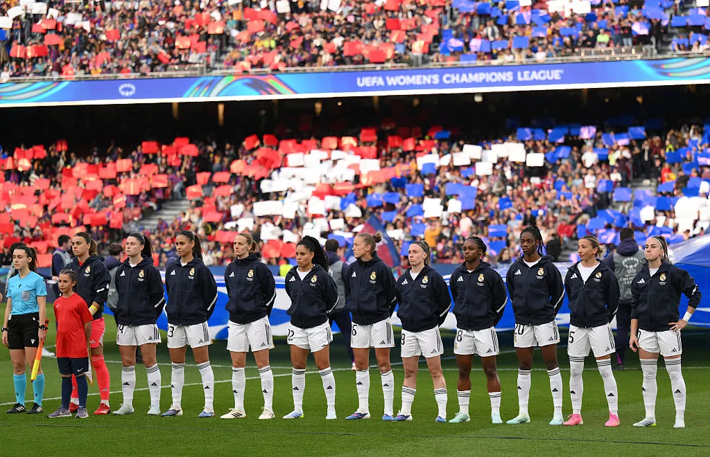Jogadoras do Real Madrid perfiladas - Foto: David Ramos/Getty Images