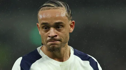 Xavi Simons se torna alvo do Galatasaray em meio a período de baixa no Tottenham. (Foto: Steve Bardens/Getty Images)