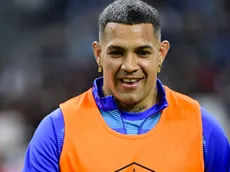 Facundo Medina aparece como B do Palmeiras por Nino