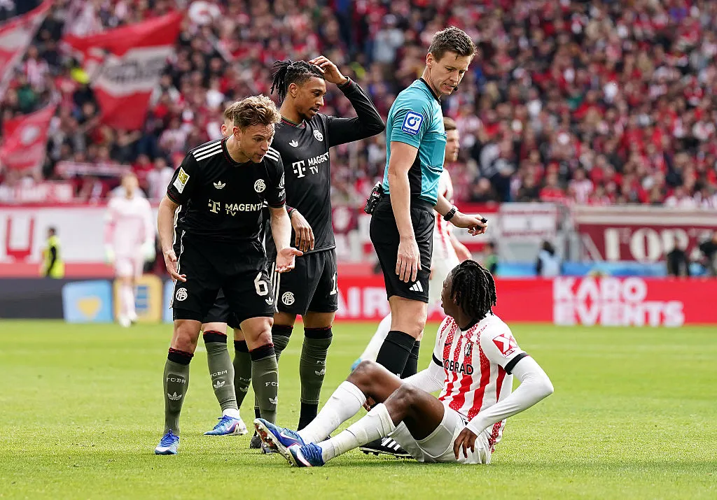 Bayern de Munique empatou com o Freiburg na Bundesliga. (Photo by Daniela Porcelli/Getty Images)