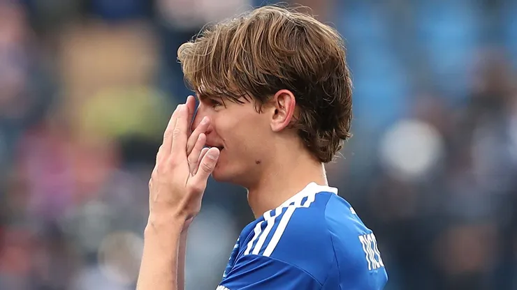 Real Madrid adia retorno de Nico Paz para 2027 e proteger evolução na Itália. (Foto por Marco Luzzani/Getty Images)