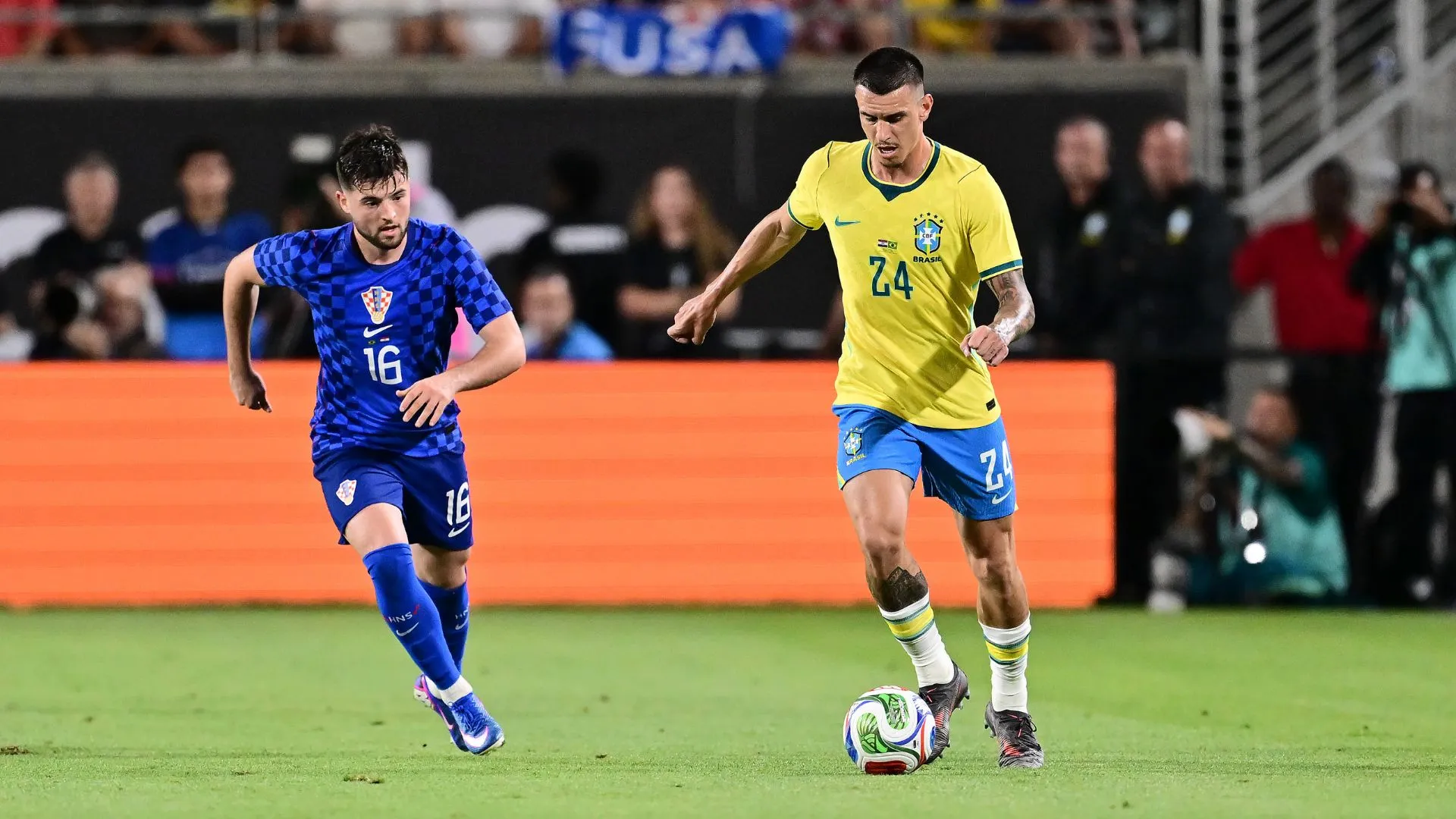 Ibañez esteve com a Seleção Brasileira, na última Data Fifa (foto: Julio Aguilar/Getty Images)
