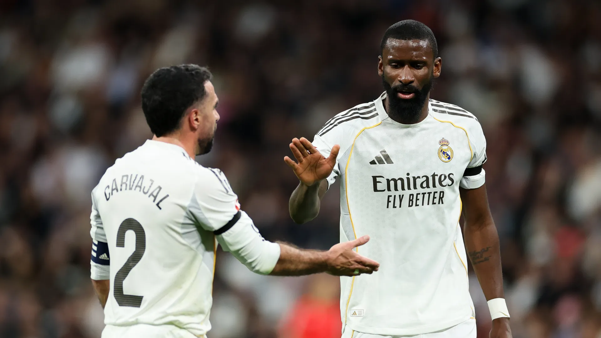 Antonio Rüdiger junto com Dani Carvajal pelo Real Madrid