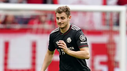 Josip Stanišić é o favorito para substituir Dani Carvajal no Real Madrid. (Foto por Daniela PorcelliGetty Images)