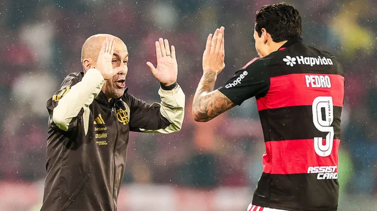 Leonardo Jardim e Pedro comemorando gol do Flamengo