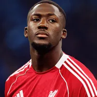 Konaté acerta renovação com Reds e deve assinar neste mês