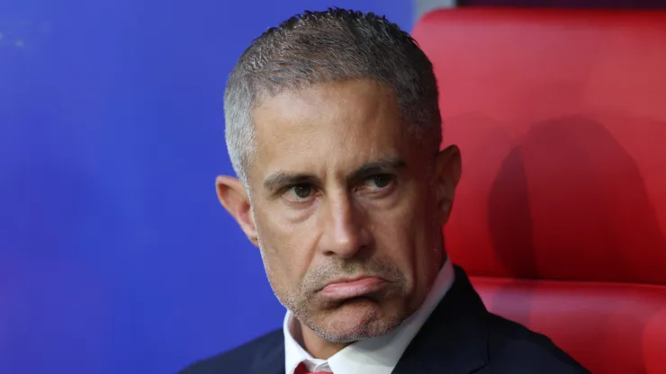 Sylvinho entra na pauta do Corinthians. Foto: Kevin C. Cox/Getty Images