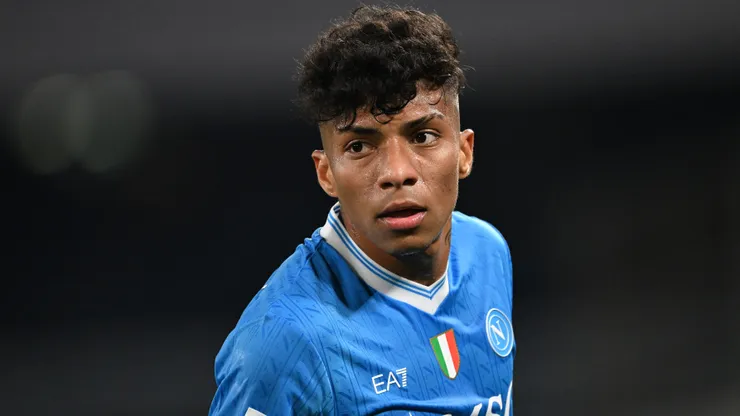 Alisson Santos vai permanecer no Napoli. Foto: Francesco Pecoraro/Getty Images