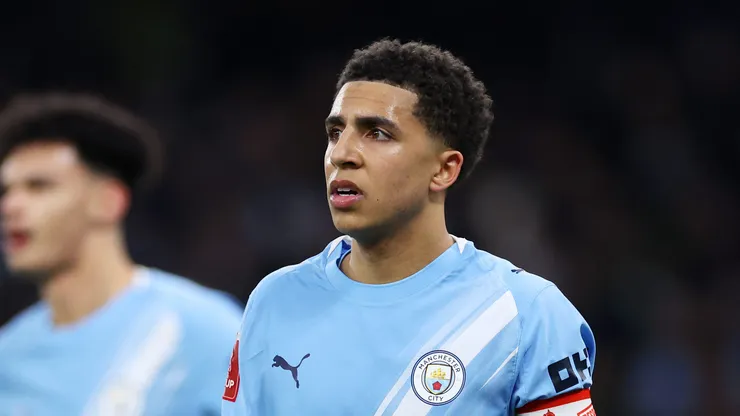 Rico Lewis pode deixar o Manchester City. Foto: Lewis Storey/Getty Images