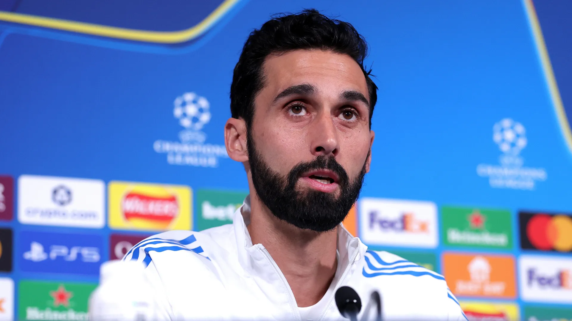 Álvaro Arbeloa durante entrevista coletiva