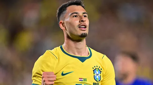 Gabriel Martinelli em campo com a Seleção Brasileira. Foto: Julio Aguilar/Getty Images