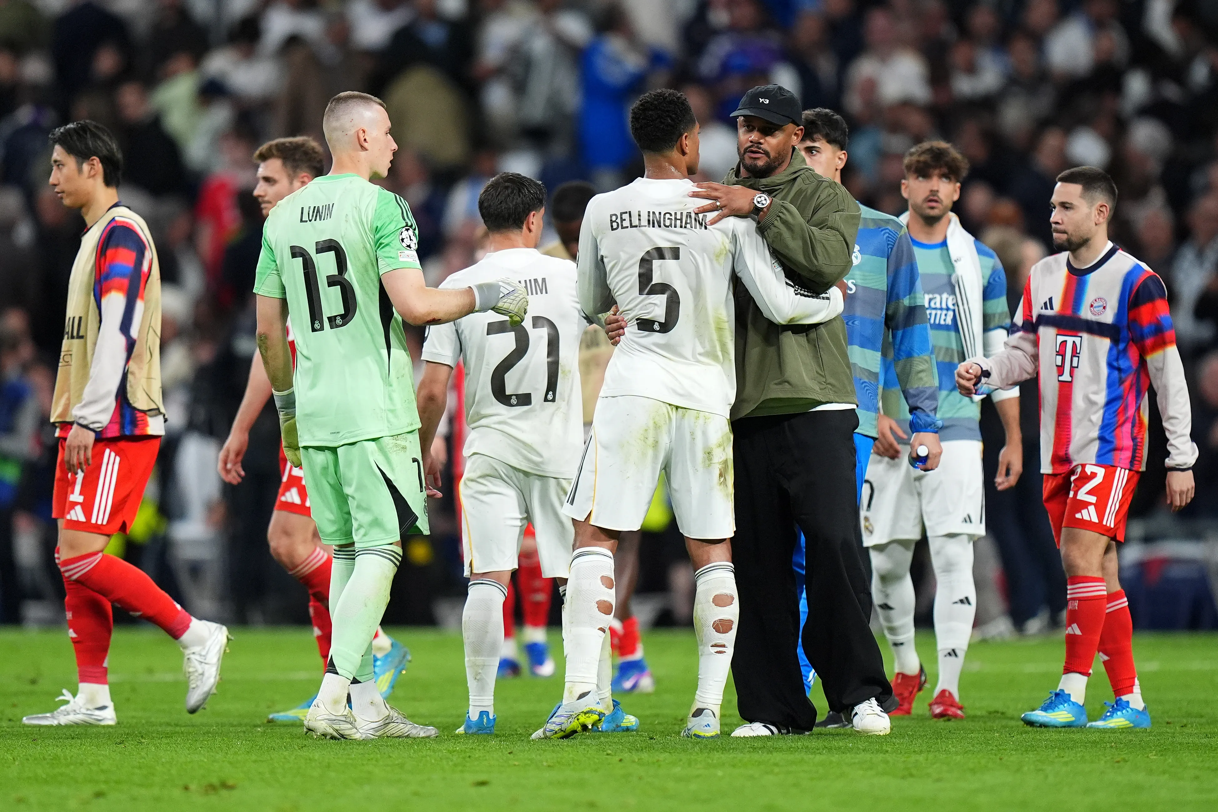 Jogadores do Real Madrid após a derrota para o Bayern. (Foto: Angel Martinez/Getty Images)