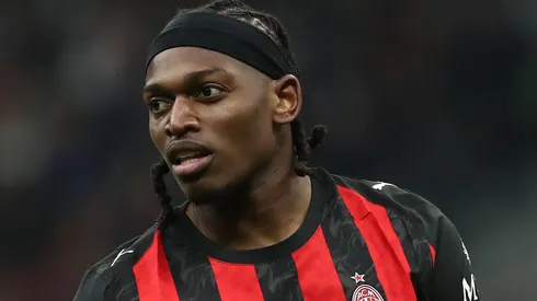 Arsenal quer Rafael Leão para substituir Gabriel Martinelli e negócio pode custar R$ 482 milhões. (Foto: Marco Luzzani/Getty Images)