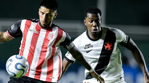 Barracas Central segura o Vasco com um a menos se consegue empate na Copa Sul-Americana. (Foto: Marcelo Endelli/Getty Images)
