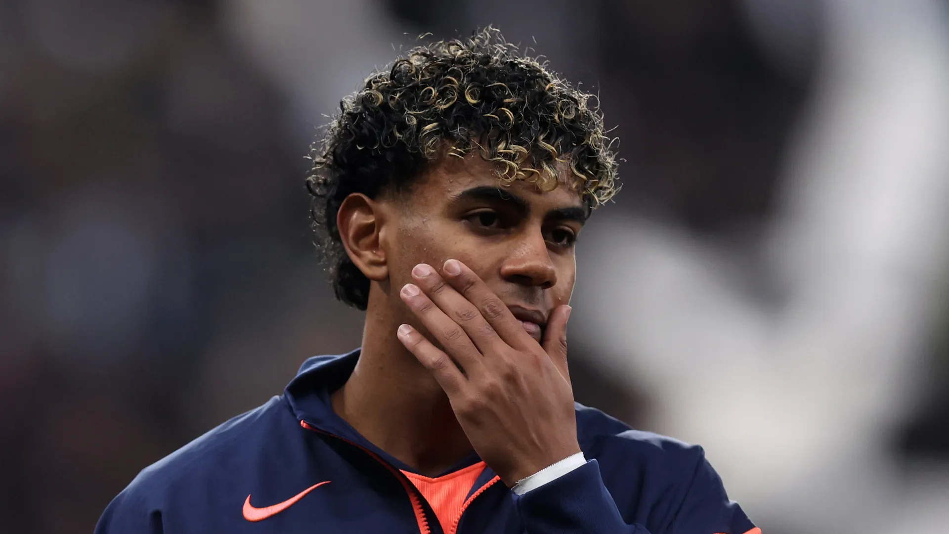 Lamine Yamal antes de jogo do Barcelona