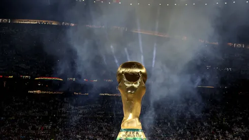 Troféu da Copa do Mundo (foto: Julian Finney/Getty Images)