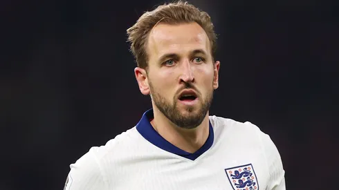 Harry Kane em campo com a Inglaterra. Foto: Alex Pantling/Getty Images