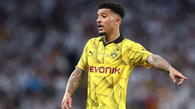 Sancho viveu a melhor fase da carreira jogando pelo Borussia Dortmund