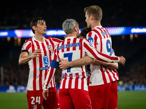 Com um a mais, Atleti vence por 2 a 0 e sai na frente do Barça