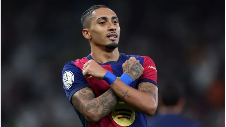 Raphinha é baixa por cinco semanas. Yasser Bakhsh/Getty Images.