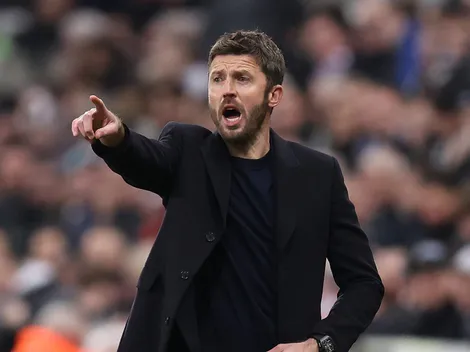 Michael Carrick tem apoio do vestiário para seguir no comando