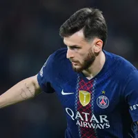 Kvaratskhelia brilha em vitória do PSG sobre o Liverpool