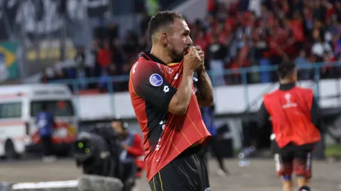 Deportivo Cuenca vence o Santos na estreia da Copa Sul Americana. Foto: Boris Romoleroux/API. Copyright © xBORISxROMOLEROUXx