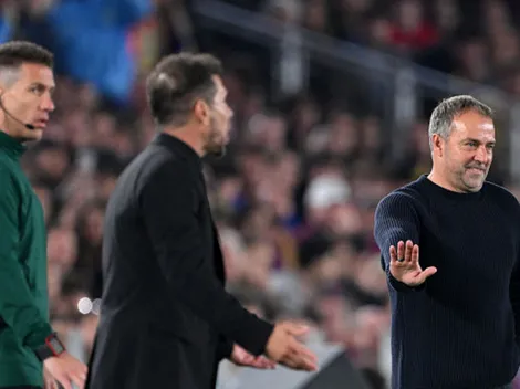 Hansi Flick desabafa sobre VAR após derrota do Barcelona na Champions