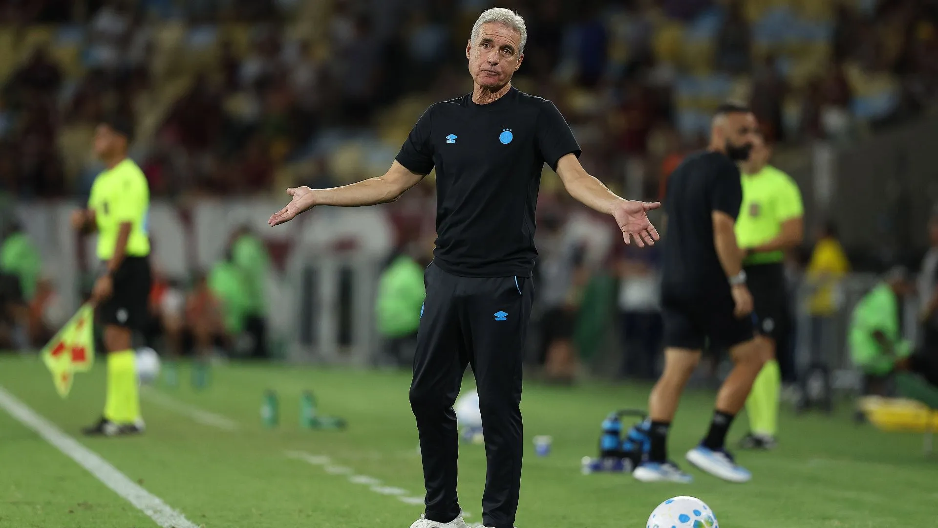 Luis Castro indicou que o Grêmio já viveu fases melhores na atual temporada (foto: Wagner Meier/Getty Images)