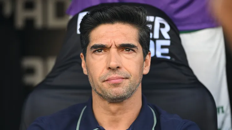 O técnico do Palmeiras, Abel Ferreira, foi punido por oito jogos do Brasileirão