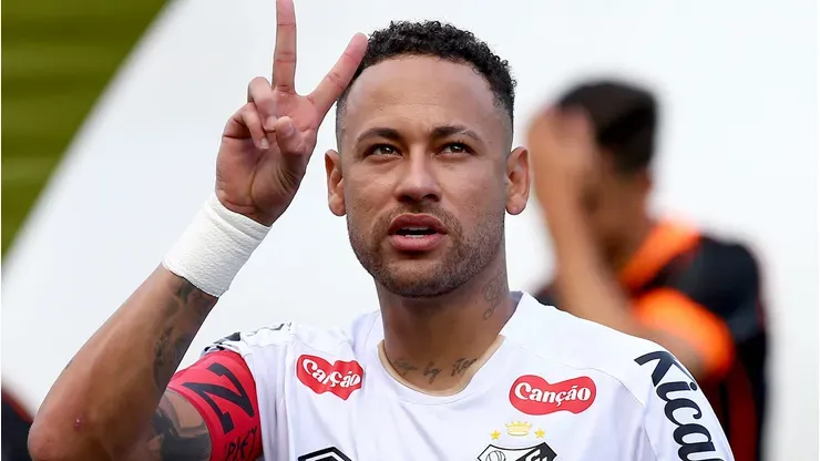 Neymar em jogo do Santos (Mauricio De Souza/AGIF)