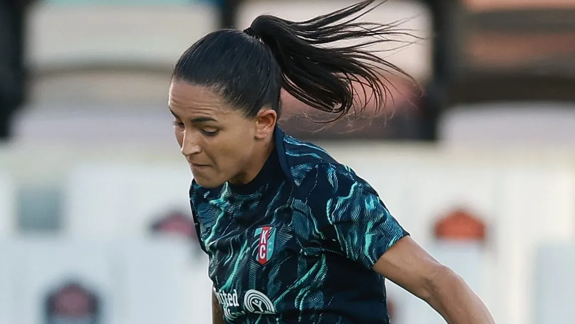 Debinha pelo Kansas City 