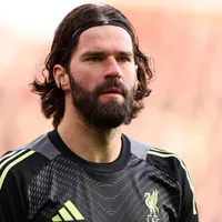 Juventus oferece R$ 108 milhões ao Liverpool por Alisson