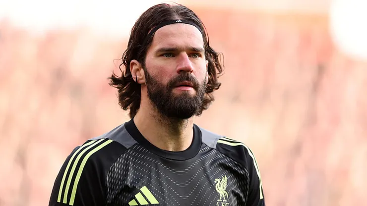 Alisson pode assinar com a Juventus. Michael Regan/Getty Images.