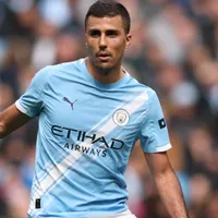 Manchester City estuda a contratação de Pavlovic para a vaga de Rodri